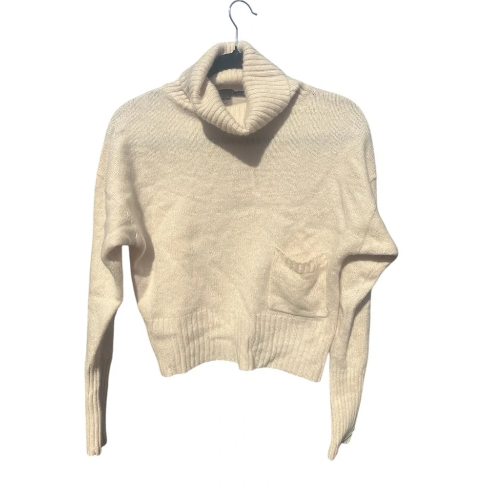 EUC 360Cashmere Cozy Cream Turtleneck Cashmere Sweater with cute pocket - Picture 1 of 6